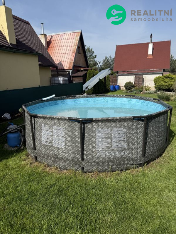 Chata se zahradou Havraň - obrázek č.5