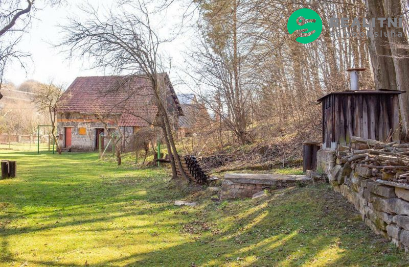 Prodej rodinného domu 124 m², pozemek 2324 m² Valašská Senice - obrázek č.6