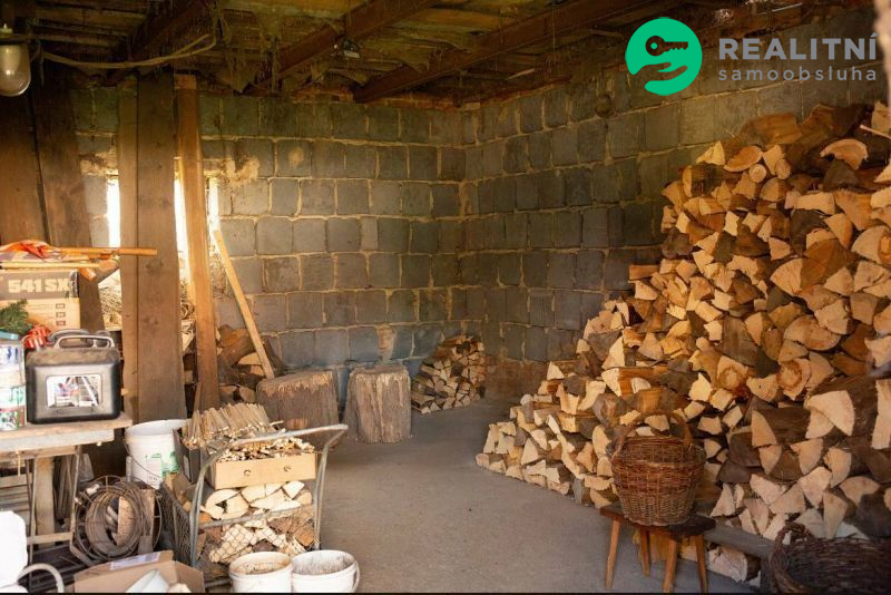 Prodej rodinného domu 124 m², pozemek 2324 m² Valašská Senice - obrázek č.8
