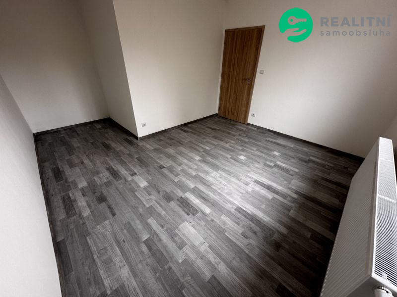 Prodej zrekonstruovaného bytu 3+kk, 68 m² – Dolní Dobrouč - obrázek č.5