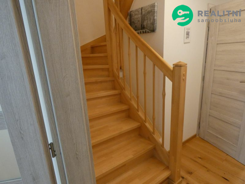 Prodej RD Rajhrad, 5+1, bazén, klimatizace - obrázek č.10