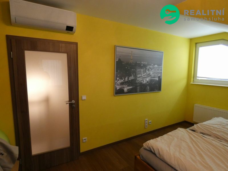 Prodej RD Rajhrad, 5+1, bazén, klimatizace - obrázek č.18
