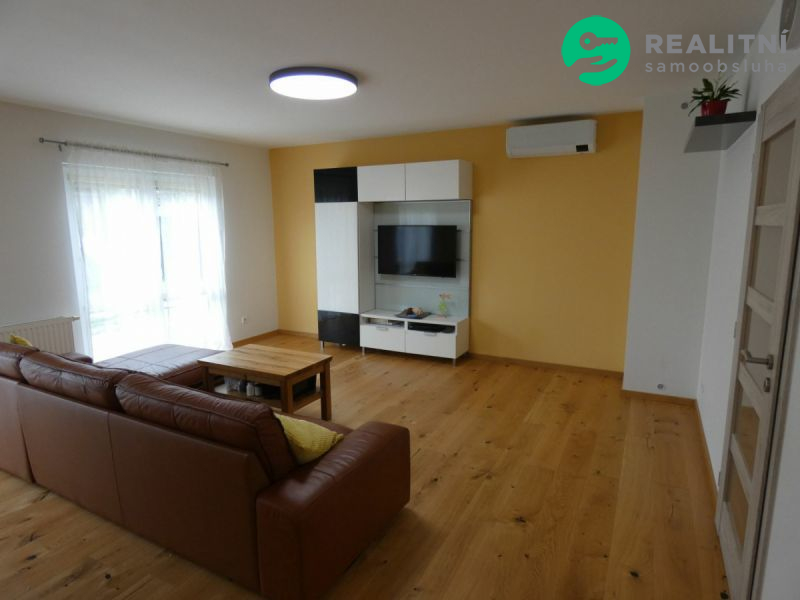 Prodej RD Rajhrad, 5+1, bazén, klimatizace - obrázek č.24