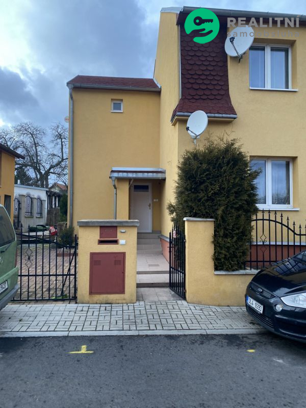 RD v obci Louka u Litvínova - obrázek č.2