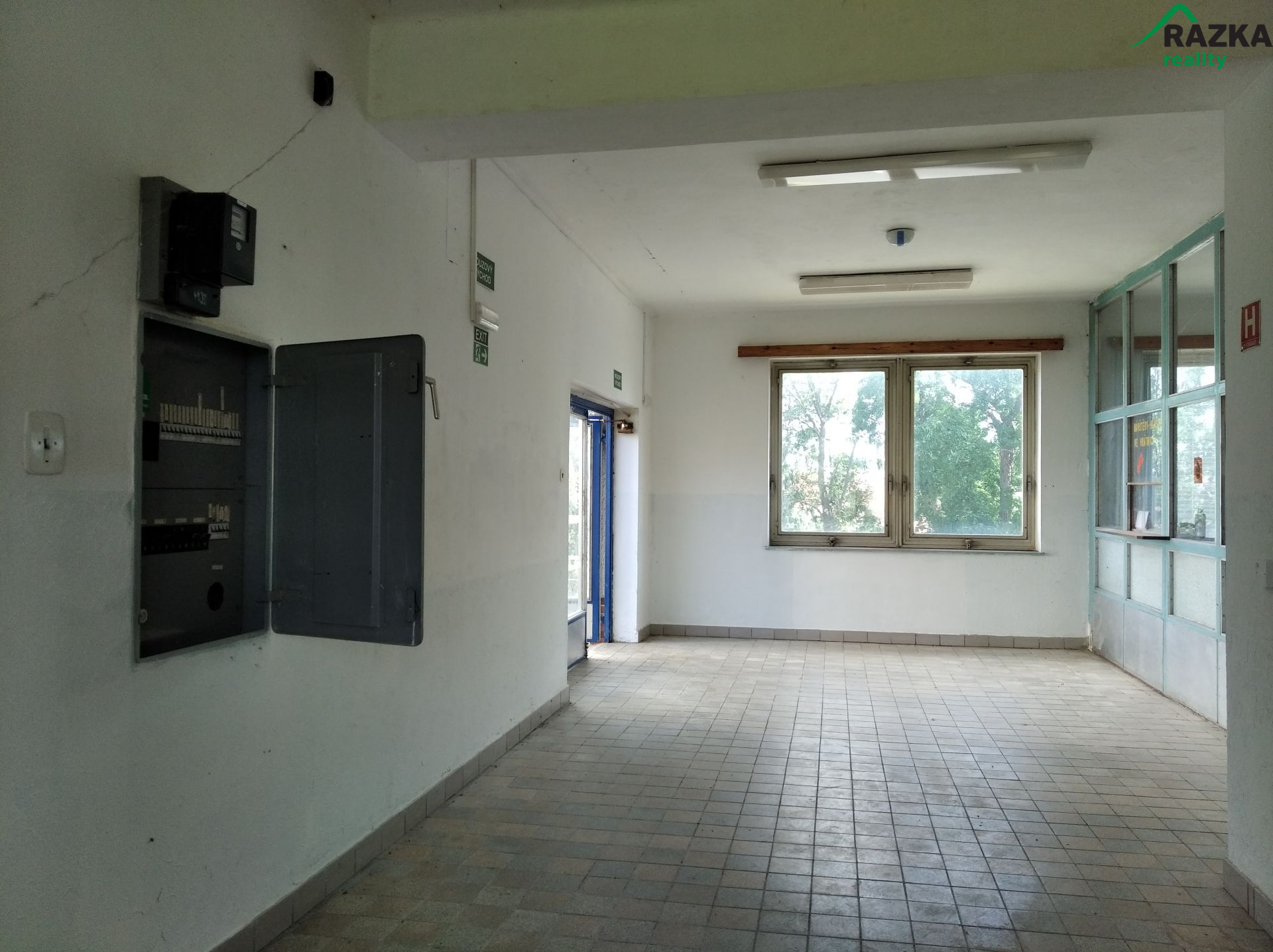 Areál na okraji Horažďovic, vhodný pro výrobu i bydlení - obrázek č.11