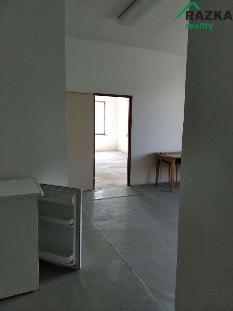 Areál na okraji Horažďovic, vhodný pro výrobu i bydlení - obrázek č.16