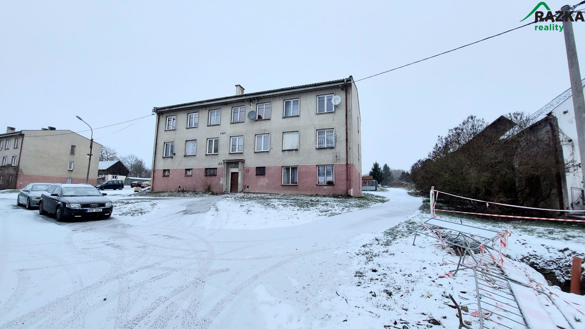 Prodej bytového domu v obci Třískolupy - obrázek č.3