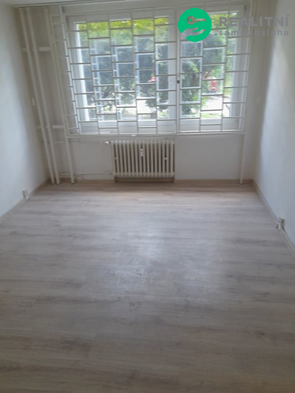 Pronájem kanceláře 15m² v Mostě - titulní obrázek