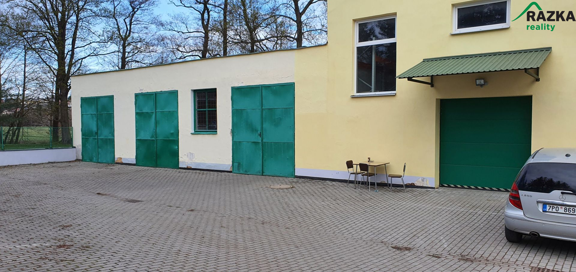 Garáže / skladové / výrobní prostory (115 m2) Tachov - obrázek č.2